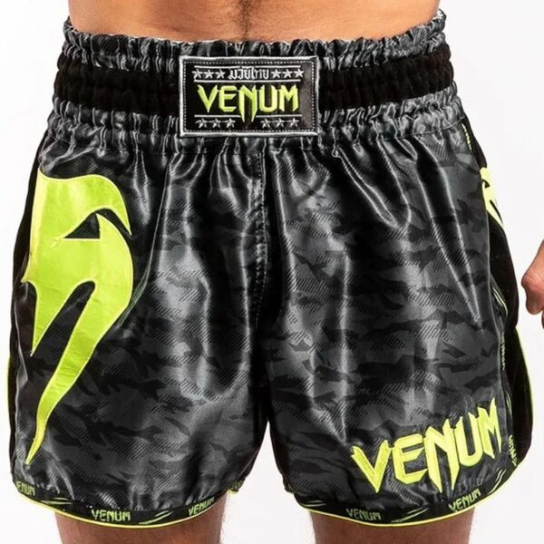 מכנס איגרוף תאילנדי Venum Giant Camo Muay Thai Shorts