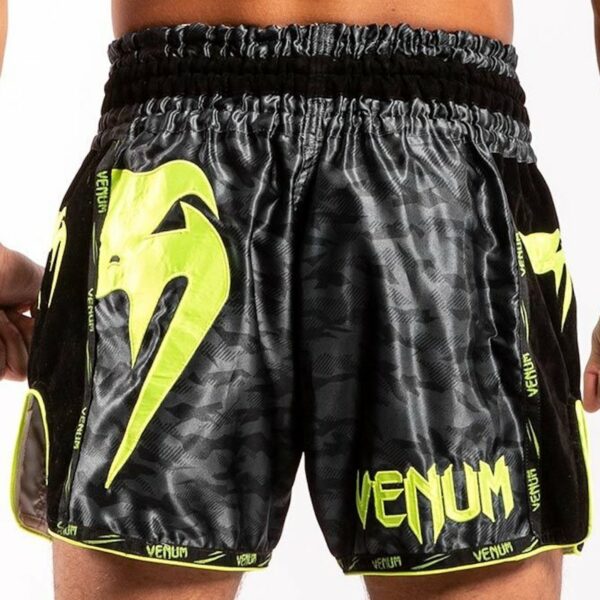 מכנס איגרוף תאילנדי Venum Giant Camo Muay Thai Shorts