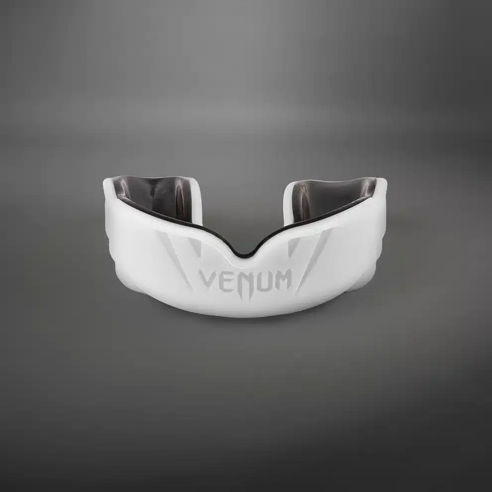 מגן שיניים Venum Challenger עם מארז מקורי
