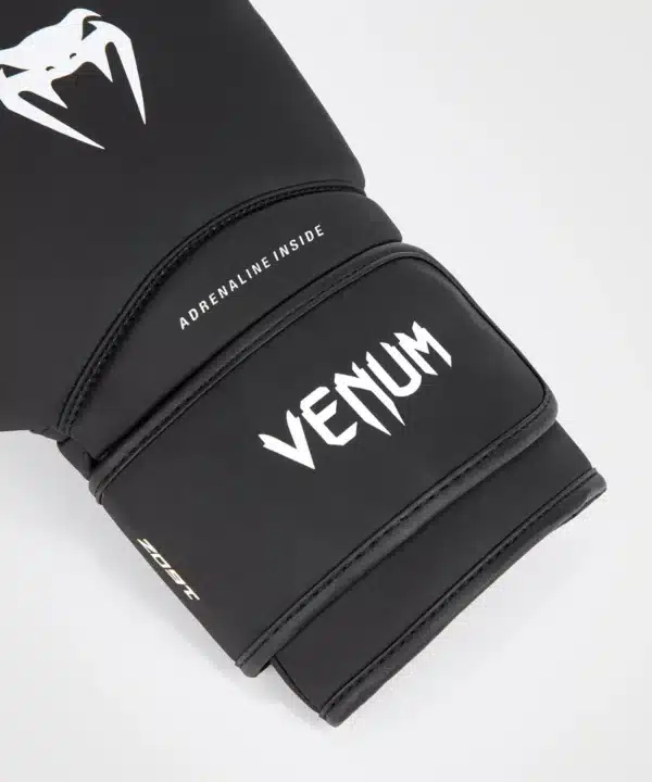 כפפות איגרוף  Venum Contender 1.5 Boxing Gloves - Black/White - שחור לבן