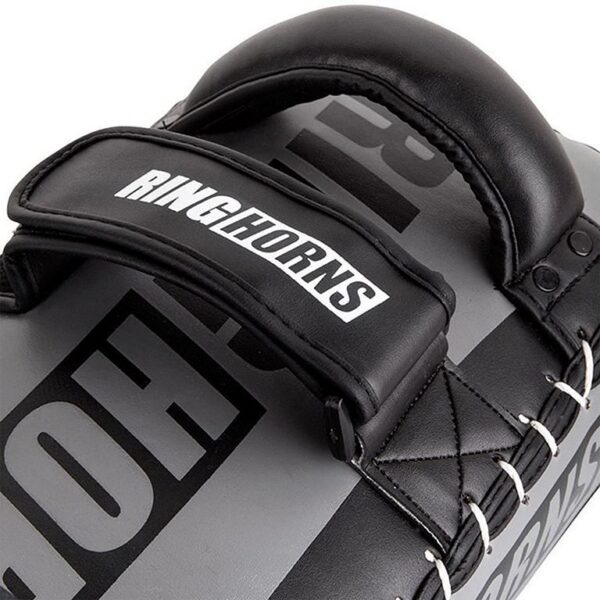 כרית אמה לבעיטות -Ringhorns Charger Kick Pads Black