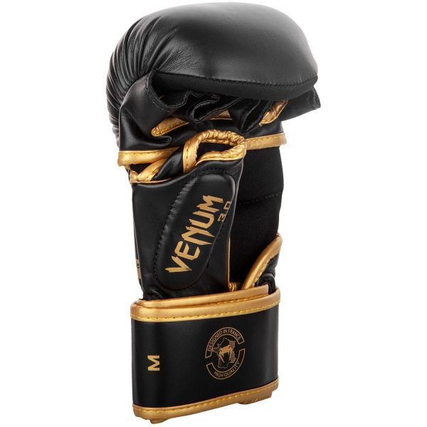 כפפות SPARRING GLOVES VENUM CHALLENGER 3.0 MMA - שחור זהב