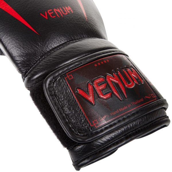 כפפות איגרוף ונום עור אמיתי  Venum "Giant 3.0" Boxing Gloves - שחור אדום