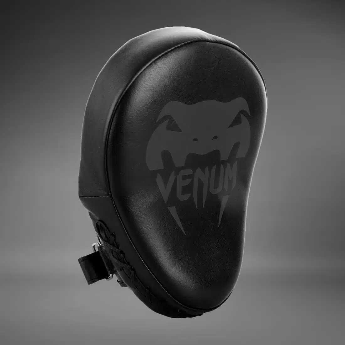 פדי פוקוס למאמן Venum Light שחור זוג