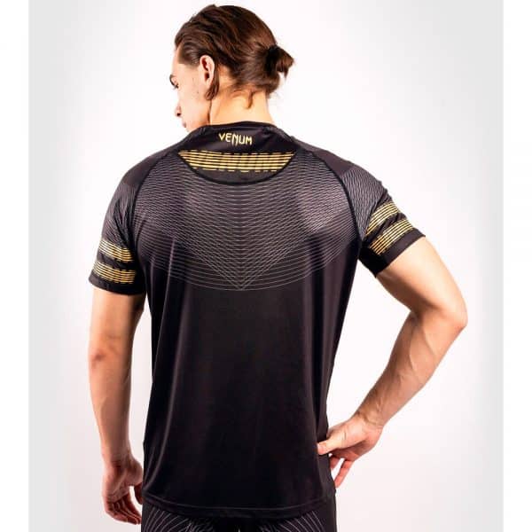 Venum Club 182 Dry חולצת ונום דריי פיט