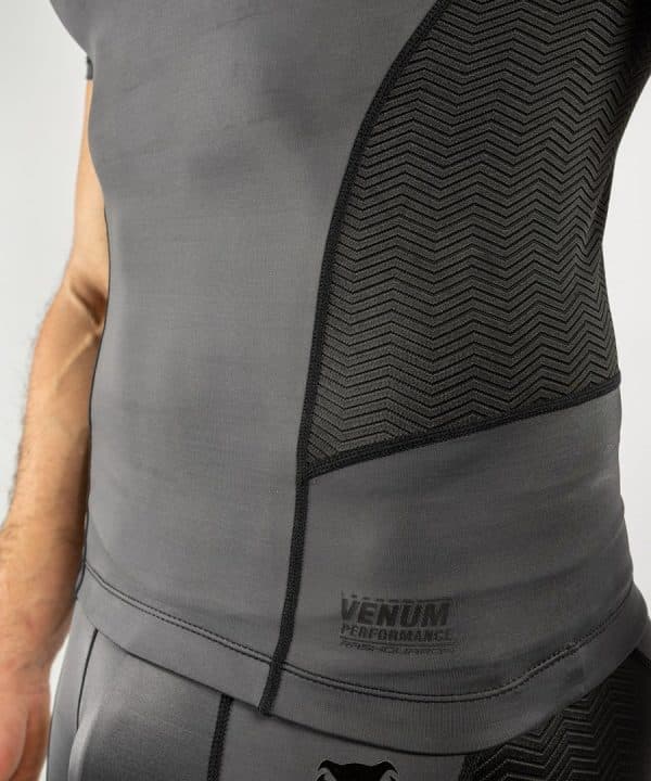 ראשגארד קצר אפור\שחור Venum G-Fit