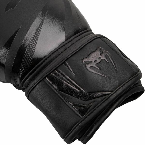 כפפות אגרוף Venum "Challenger 3.0" Boxing Gloves - שחור/שחור