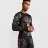 ⁦חולצת ראשגרד ונום Venum Santa Muerte 5.0 Men’s Long Sleeve Rashguard - Deep Black/Gold⁩ – תמונה ⁦4⁩