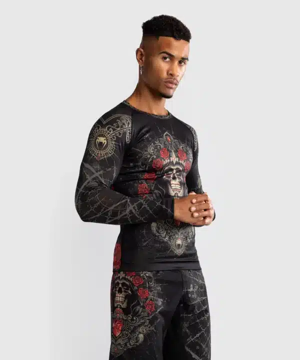 חולצת ראשגרד ונום Venum Santa Muerte 5.0 Men’s Long Sleeve Rashguard - Deep Black/Gold