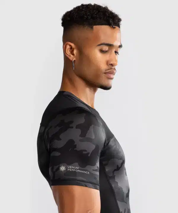 חולצת ראשגרד  Venum G-Fit Air Men's Short Sleeve Rashguard - Digital Urban Camo