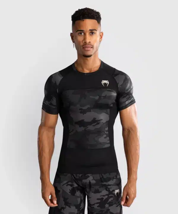 חולצת ראשגרד  Venum G-Fit Air Men's Short Sleeve Rashguard - Digital Urban Camo