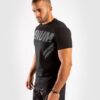 ⁦חולצת Venum ONE FC Impact T-shirt - שחור שחור⁩ – תמונה ⁦3⁩