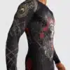 ⁦חולצת ראשגרד ונום Venum Santa Muerte 5.0 Men’s Long Sleeve Rashguard - Deep Black/Gold⁩ – תמונה ⁦5⁩