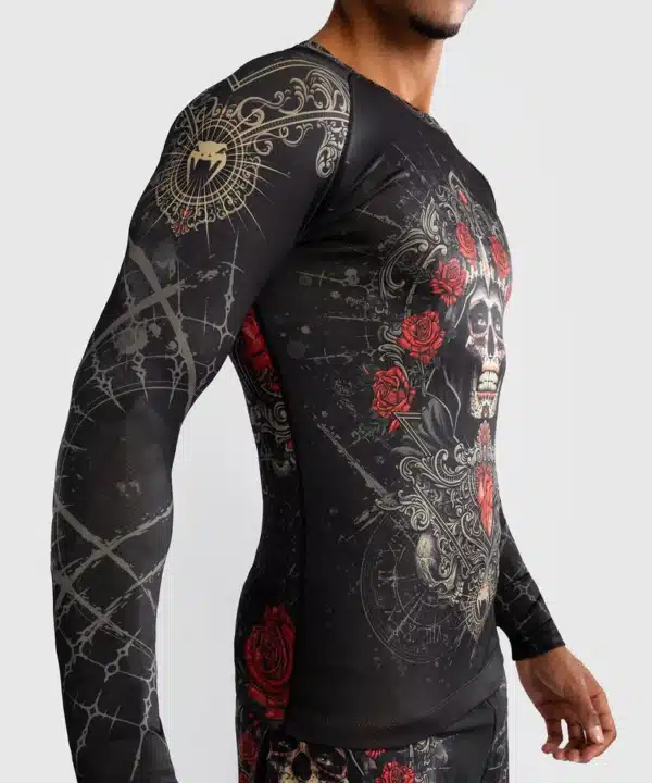 חולצת ראשגרד ונום Venum Santa Muerte 5.0 Men’s Long Sleeve Rashguard - Deep Black/Gold