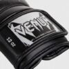 ⁦כפפות אגרוף Venum Giant 3.0 Boxing Gloves - Nappa Leather שחור כסוף⁩ – תמונה ⁦2⁩