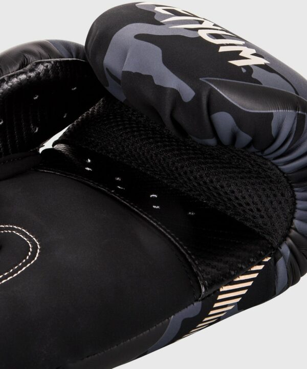 כפפות אגרוף Dark/Camo/Sand Venum Impact Boxing Gloves