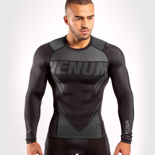 חולצת Venum ONE FC Impact Rashguard - long Sleeves שחור