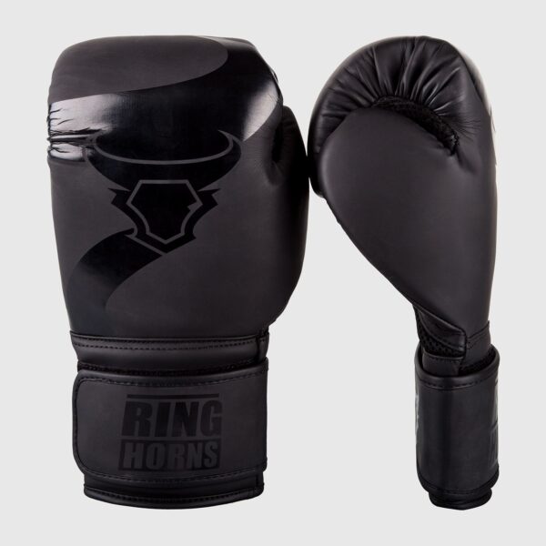 כפפות אגרוף Ringhorns Charger Boxing Gloves שחור