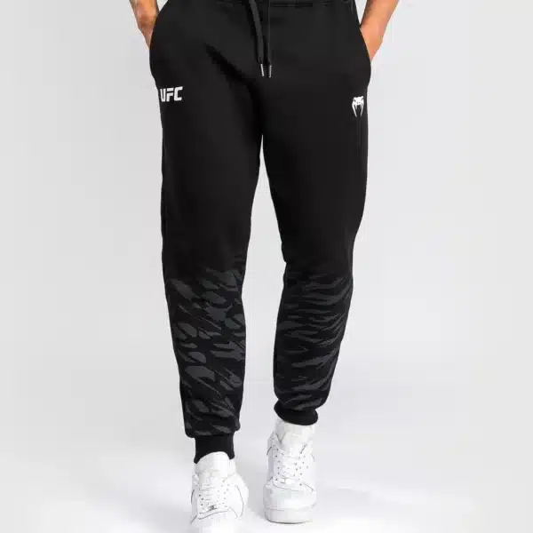 מכנס ונום UFC שחור- UFC Fusion by Venum Men’s Replica Pant - Black