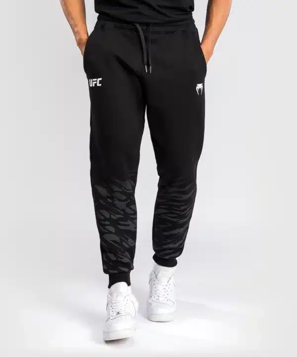 מכנס ונום UFC שחור- UFC Fusion by Venum Men’s Replica Pant - Black