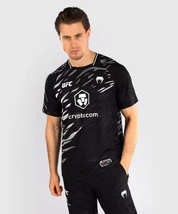 חולצה דרייפיט ונום UFC Fusion by Venum Authentic Fight Night Men’s Walkout Jersey - BLACK