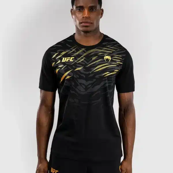 חולצת ונום UFC שחורה - UFC Fusion by Venum Men’s Replica Short Sleeve T-Shirt - Champion