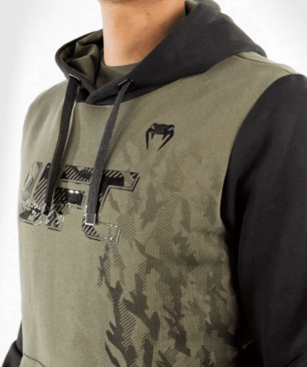 קפוצ׳ון ונום UFC VENUM AUTHENTIC FIGHT WEEK MEN'S PULLOVER HOODIE - KHAKI