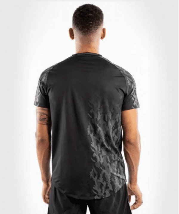 חולצת ונום UFC שחורה -UFC VENUM AUTHENTIC FIGHT WEEK MEN'S PERFORMANCE SHORT SLEEVE T-SHIRT - BLACK