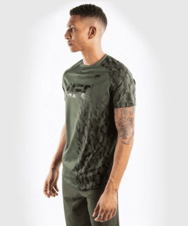 חולצת ונום UFC VENUM AUTHENTIC FIGHT WEEK MEN'S PERFORMANCE SHORT SLEEVE T-SHIRT - KHAKI