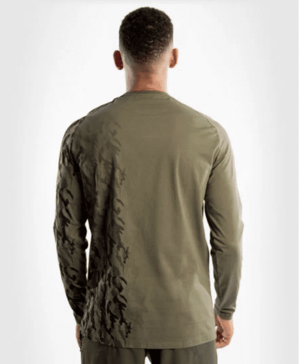 חולצה עם שרוול ארוך של ונום  UFC VENUM AUTHENTIC FIGHT WEEK MEN'S LONG SLEEVE T-SHIRT - KHAKI