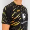 ⁦חולצה UFC אימון  UFC Fusion by Venum Authentic Fight Night Men’s Walkout Jersey - Champion⁩ – תמונה ⁦3⁩