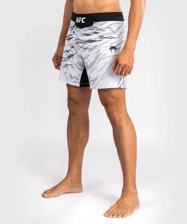מכנס ונום UFC לבן - UFC Fusion by Venum Authentic Fight Night Men’s Fight Short - Short Fit - White