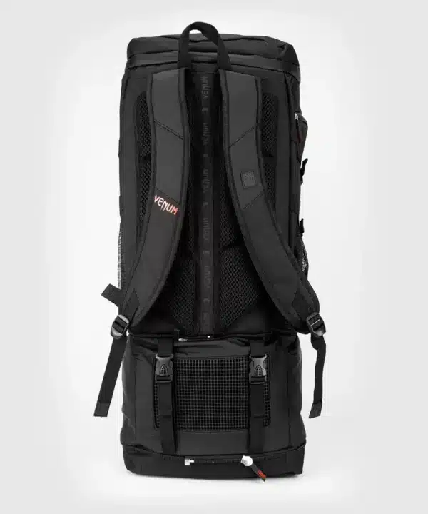 תיק ונום Venum Challenger Xtreme Evo Black/Gold - שחור/זהב