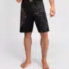 ⁦מיכנס לחימה של ונום - Venum Santa Muerte 5.0 Men’s Fight Shorts - Deep Black/Gold⁩ – תמונה ⁦6⁩