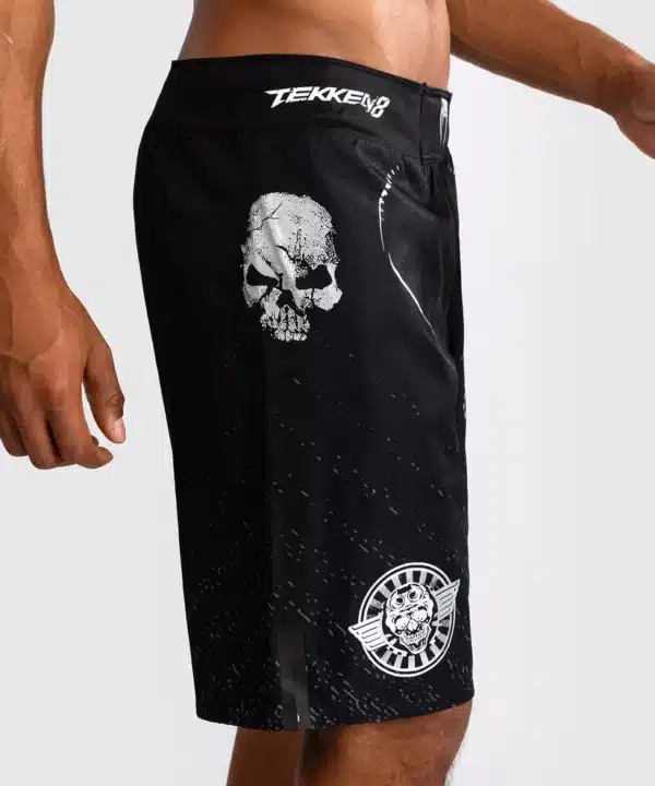 מיכנס לחימה של ונום - Venum x Tekken 8 - Paul Phoenix Fight Shorts - Black