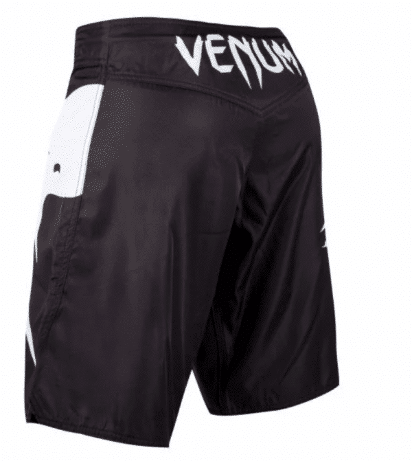 מכנס לחימה Venum Light 3.0 Fightshorts -שחור\לבן