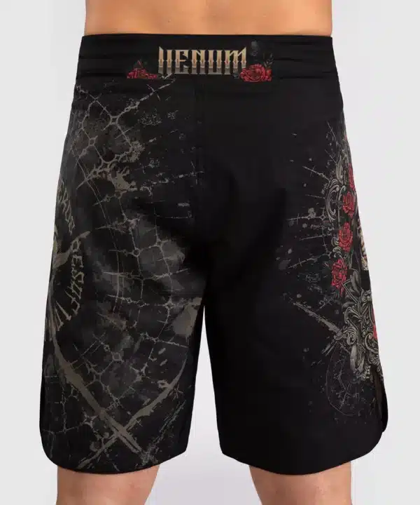 מיכנס לחימה של ונום - Venum Santa Muerte 5.0 Men’s Fight Shorts - Deep Black/Gold