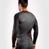 ⁦חולצת ונום ראשגרד- VENUM CONTENDER 5.0 RASHGUARD - LONG SLEEVES - BLACK/RED⁩ – תמונה ⁦3⁩