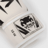 ⁦כפפות איגרוף ונום - VENUM ELITE BOXING GLOVES - WHITE/BLACK⁩ – תמונה ⁦2⁩