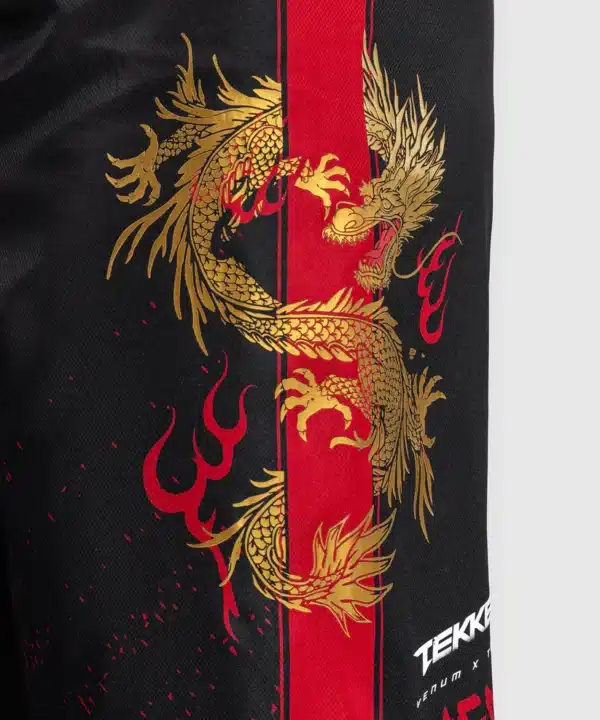 מכנס ונום שחור -Venum x Tekken 8 - Marshall Law Fight Shorts - Black/Red/Gold
