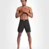 ⁦מיכנס לחימה של ונום -Venum Tempest Men's Fight Shorts - Black/Grey⁩ – תמונה ⁦3⁩