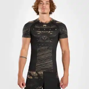 חולצת ונום ראשגרד- Venum Gorilla Jungle Rashguard Short Sleeves - Black/Sand