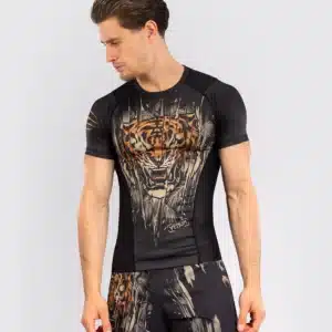 ראשגארד ונום קצר  Venum Tiger Men's Short Sleeve Rashguard - Black/Neon Orange