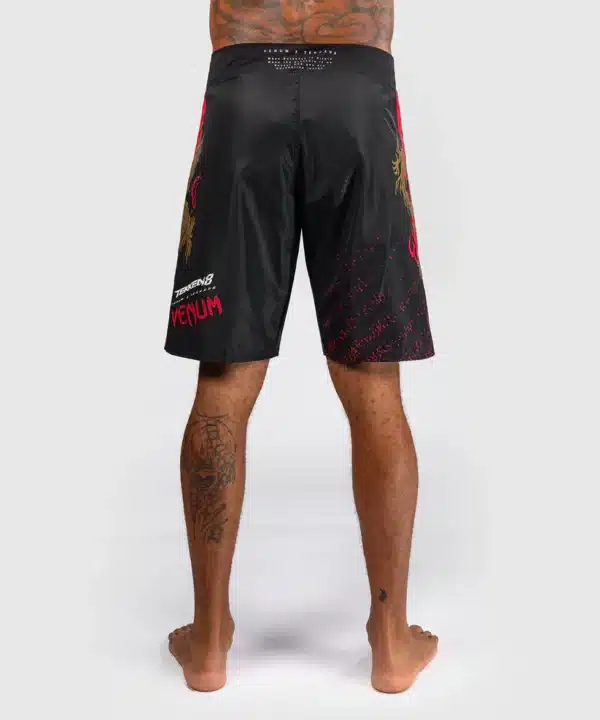 מכנס ונום שחור -Venum x Tekken 8 - Marshall Law Fight Shorts - Black/Red/Gold
