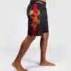 ⁦מכנס ונום שחור -Venum x Tekken 8 - Marshall Law Fight Shorts - Black/Red/Gold⁩ – תמונה ⁦3⁩