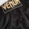 ⁦[Venum Muay Thai] Black/Gold Shorts Classic מכנס ונום אגרוף תאילנדי שחור/זהב⁩ – תמונה ⁦3⁩