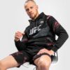 ⁦קפוצון ונום שחור/אדום -UFC VENUM AUTHENTIC FIGHT WEEK MEN’S 2.0 PULLOVER HOODIE - BLACK/RED⁩ – תמונה ⁦6⁩