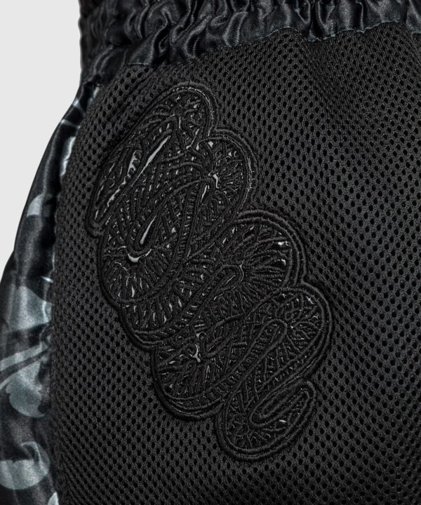מכנס Muay Thai Shorts Absolute 2.0 Venum שחור