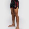 ⁦מכנס VENUM PHANTOM MUAY THAI SHORTS שחור/אדום⁩ – תמונה ⁦9⁩