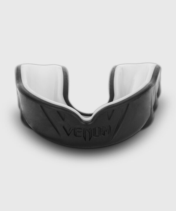 [Venum Mouthguard] Black/Ice Challenger - מגן שיניים ונום צאלנג'ר שחור/שקוף + מארז למגן